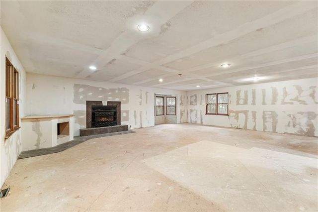 11213 E 32nd Terrace S, Independence, MO 64052