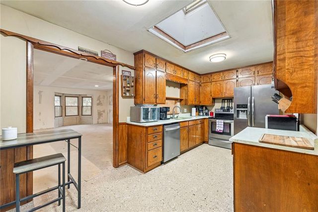 11213 E 32nd Terrace S, Independence, MO 64052