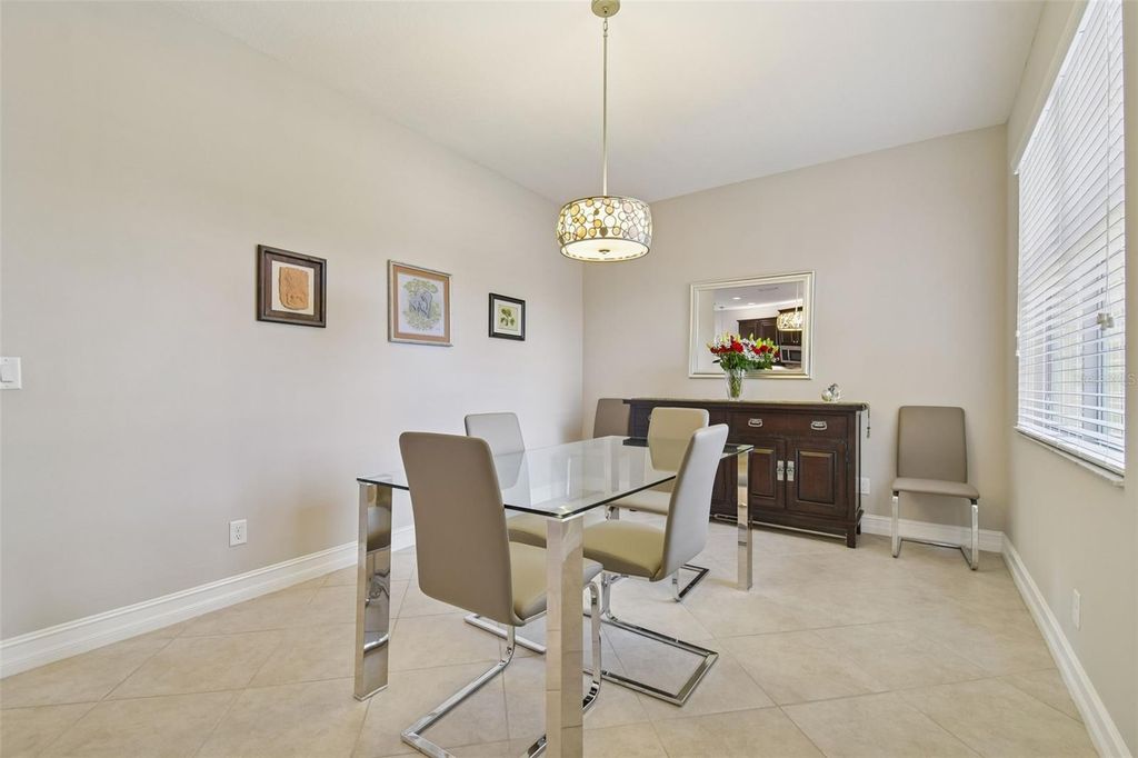 Image 14 of property listing at 4940 MARBLE SPRINGS CIRCLE, Wimauma, FL 33598