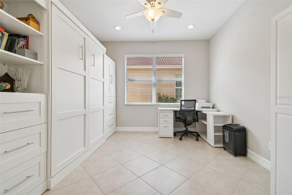 Image 18 of property listing at 4940 MARBLE SPRINGS CIRCLE, Wimauma, FL 33598