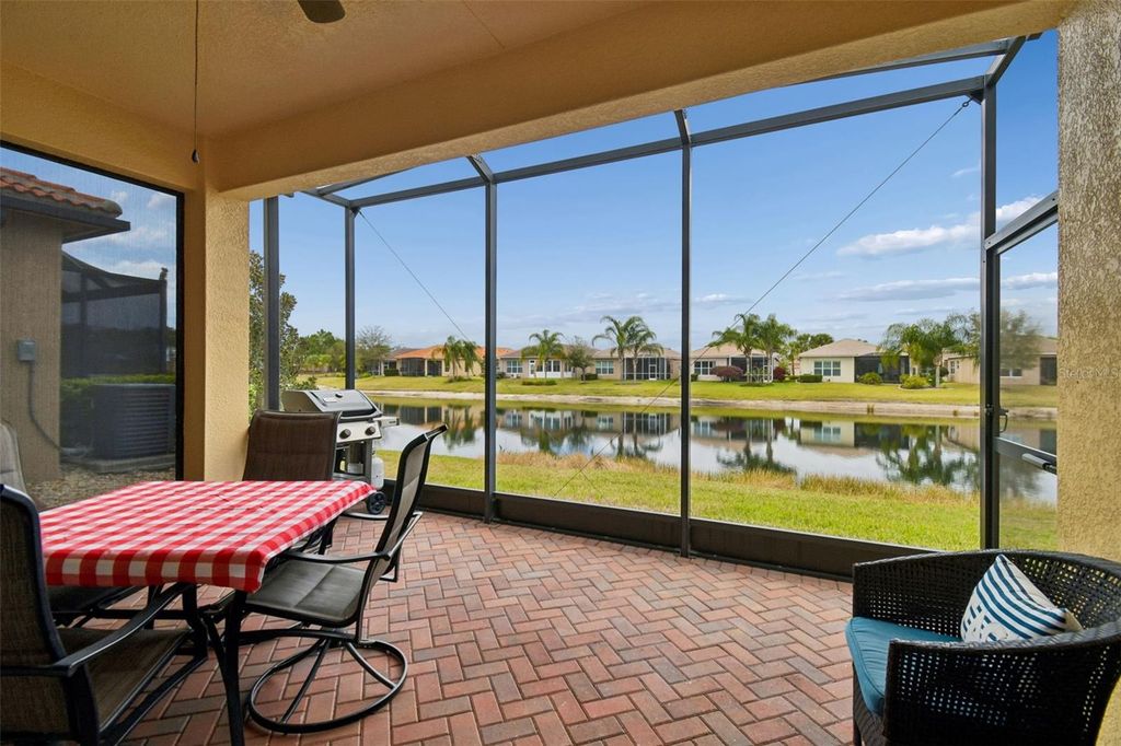 Image 34 of property listing at 4940 MARBLE SPRINGS CIRCLE, Wimauma, FL 33598