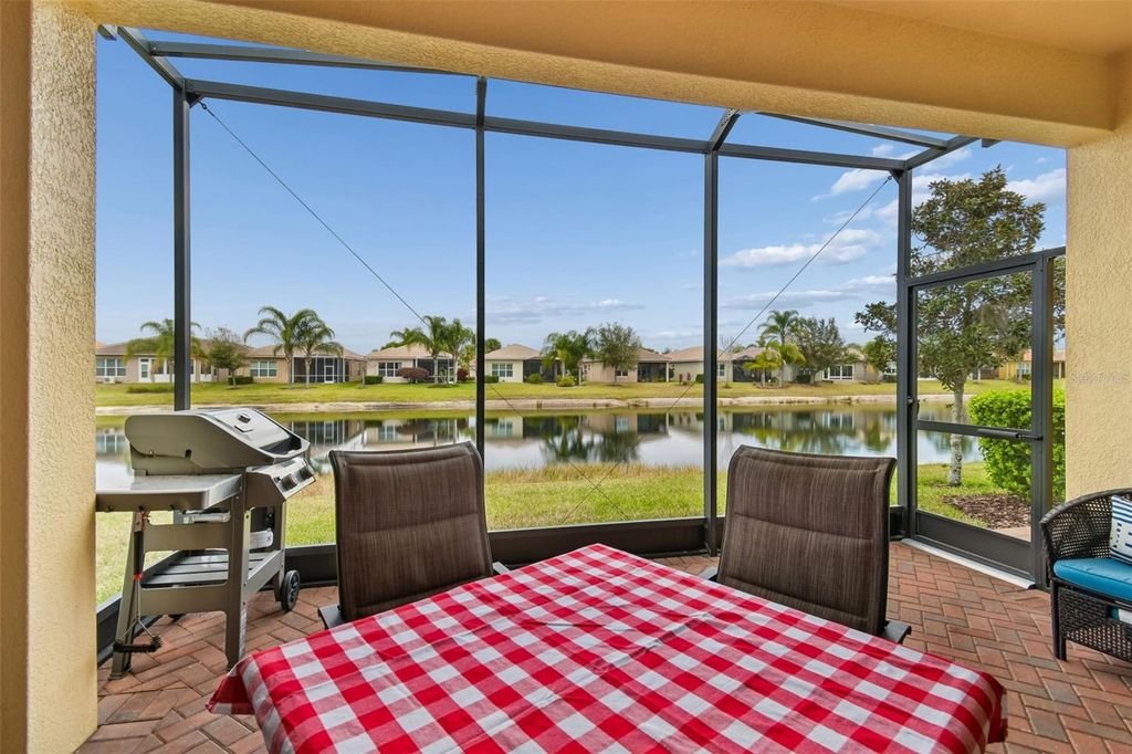 Image 35 of property listing at 4940 MARBLE SPRINGS CIRCLE, Wimauma, FL 33598