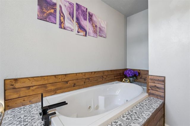 13401 Inverness Avenue, Oklahoma City, OK 73120
