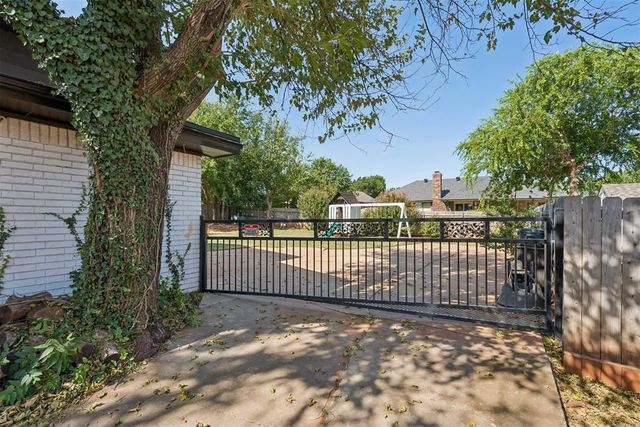 13401 Inverness Avenue, Oklahoma City, OK 73120