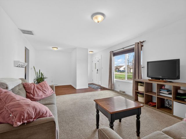 1711 Lathrop Drive, Fort Wayne, IN 46808