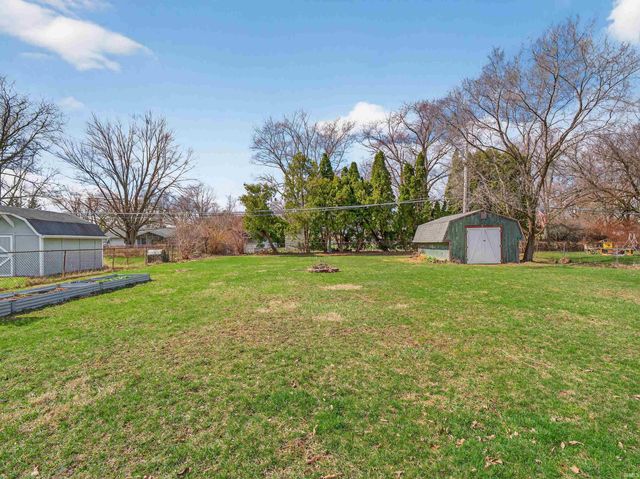 1711 Lathrop Drive, Fort Wayne, IN 46808