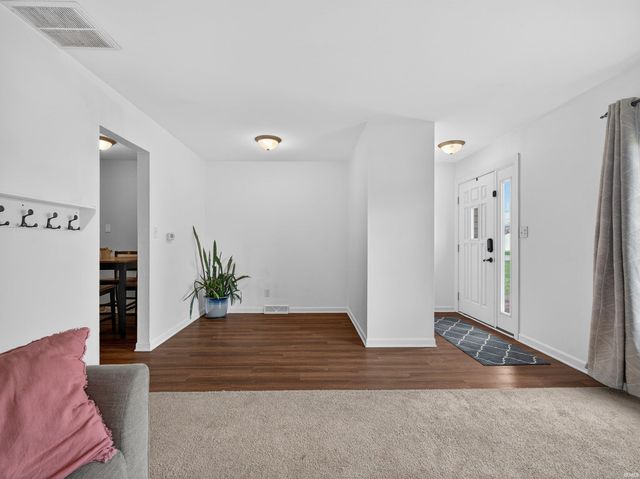 1711 Lathrop Drive, Fort Wayne, IN 46808