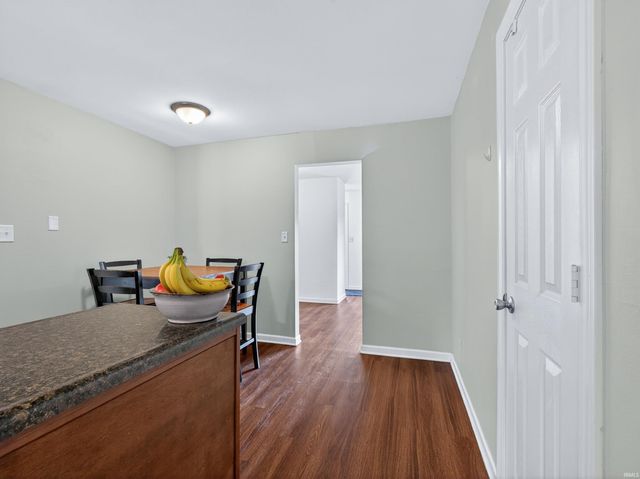 1711 Lathrop Drive, Fort Wayne, IN 46808