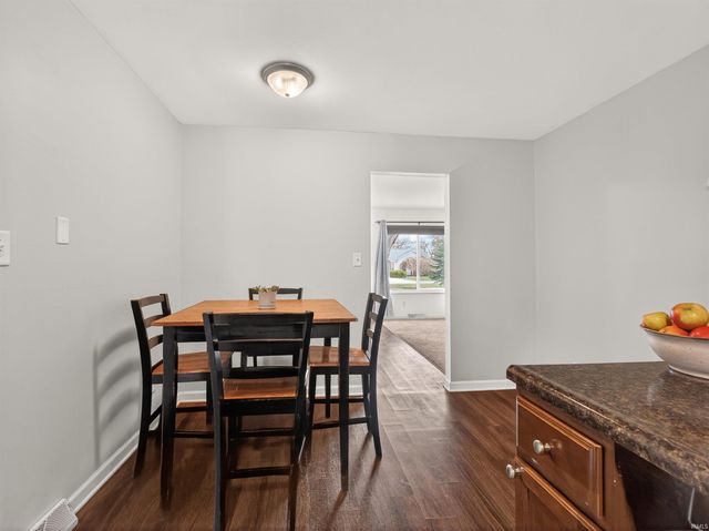 1711 Lathrop Drive, Fort Wayne, IN 46808