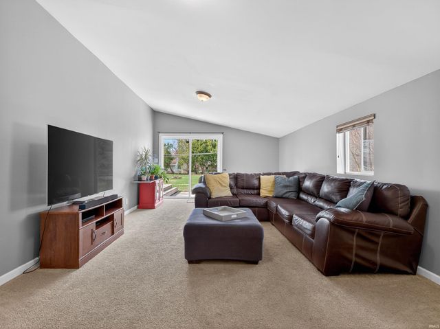 1711 Lathrop Drive, Fort Wayne, IN 46808