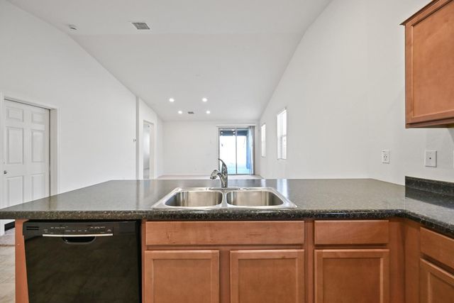 1630 E Grove Street, Phoenix, AZ 85040