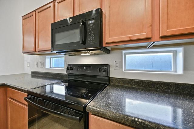 1630 E Grove Street, Phoenix, AZ 85040