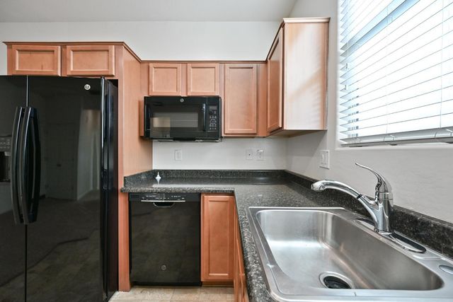 1630 E Grove Street, Phoenix, AZ 85040