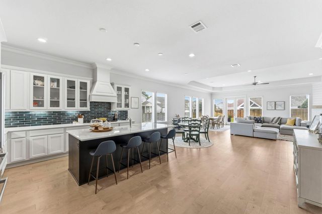 2368 Goldenglade Drive, Conroe, TX 77384