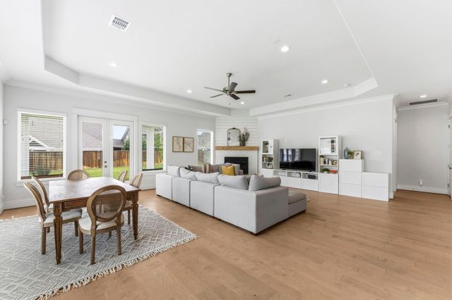 2368 Goldenglade Drive, Conroe, TX 77384