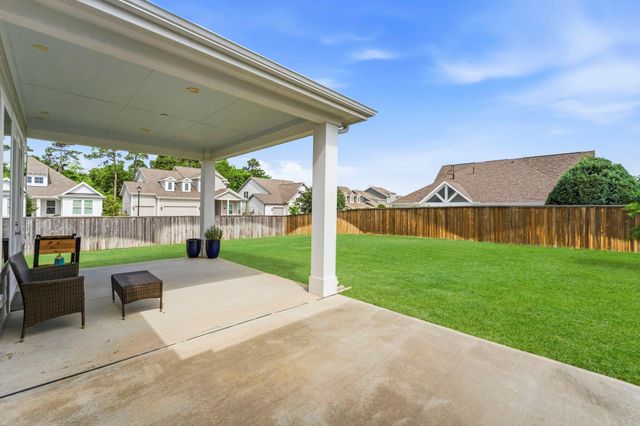 2368 Goldenglade Drive, Conroe, TX 77384