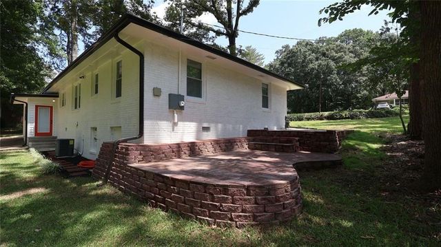6815 Florence Drive, Lithia Springs, GA 30122