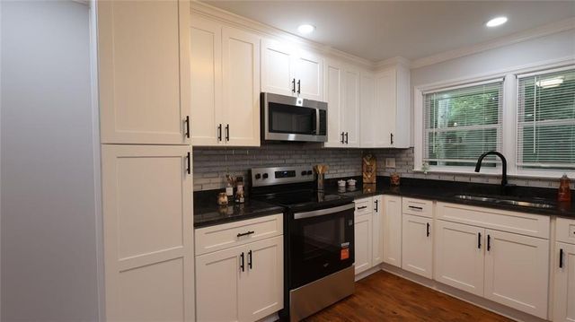 6815 Florence Drive, Lithia Springs, GA 30122