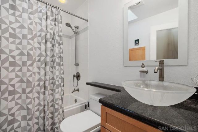 1435 Essex 7, San Diego, CA 92103