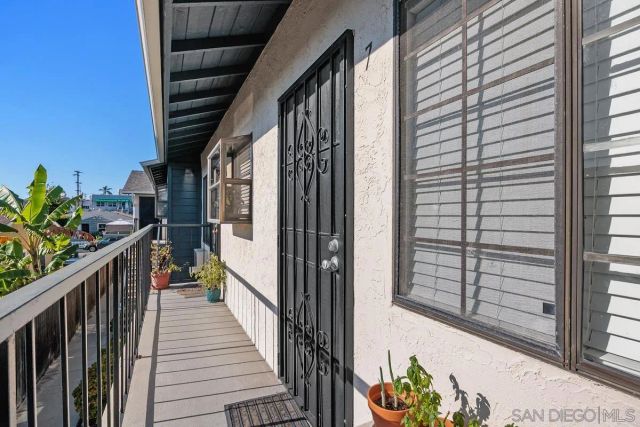 1435 Essex 7, San Diego, CA 92103
