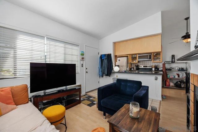 1435 Essex 7, San Diego, CA 92103