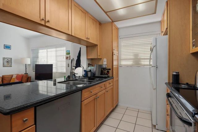 1435 Essex 7, San Diego, CA 92103