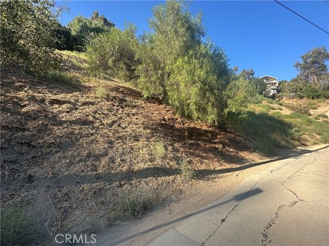 528 Rustic Dr, Los Angeles, CA 90065