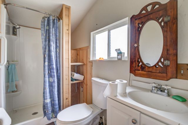 1720 Main Street, Weaverville, CA 96093