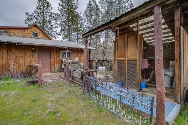 1720 Main Street, Weaverville, CA 96093