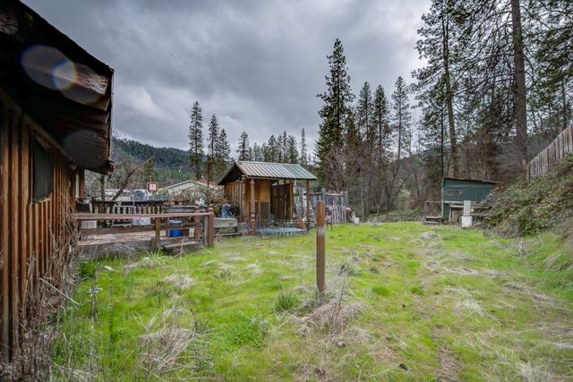 1720 Main Street, Weaverville, CA 96093