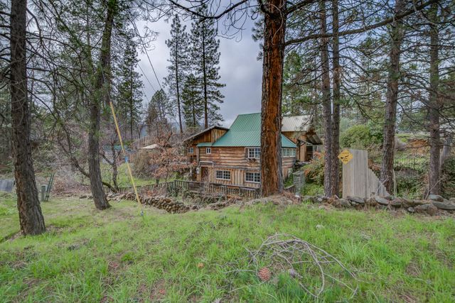 1720 Main Street, Weaverville, CA 96093