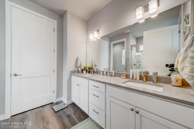 2999 N Andromeda St, Post Falls, ID 83854