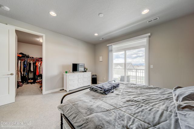 2999 N Andromeda St, Post Falls, ID 83854