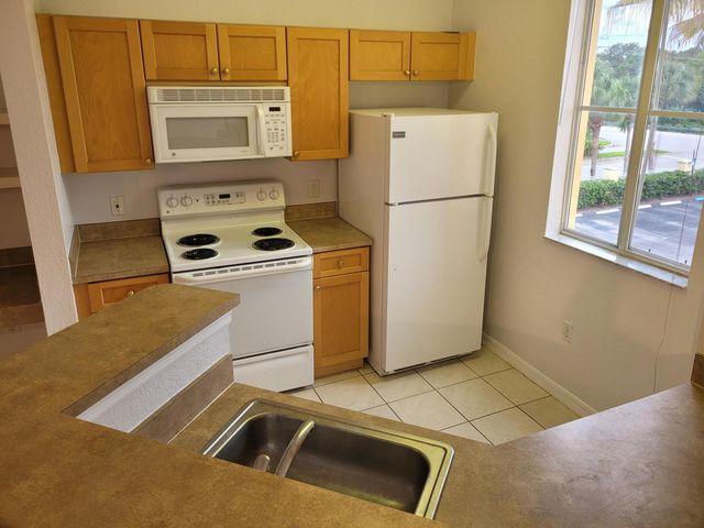 11010 Legacy Drive 301, Palm Beach Gardens, FL 33410