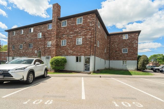 24 Westgate Road 5, Boston, MA 02132