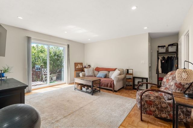 24 Westgate Road 5, Boston, MA 02132