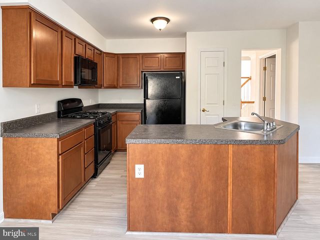 22 WEATHERLY RD, Delran Twp, NJ 08075