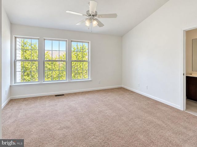 22 WEATHERLY RD, Delran Twp, NJ 08075