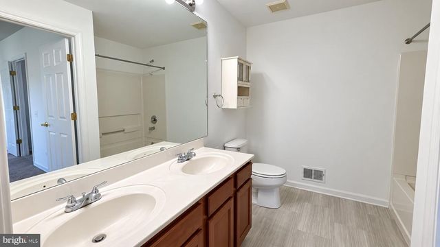 22 WEATHERLY RD, Delran Twp, NJ 08075