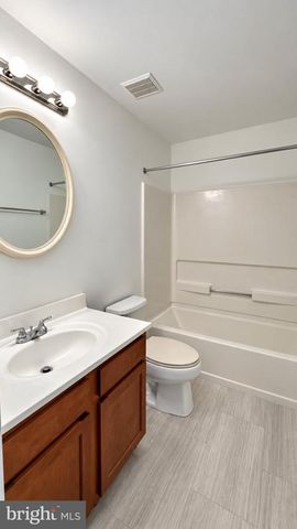 22 WEATHERLY RD, Delran Twp, NJ 08075