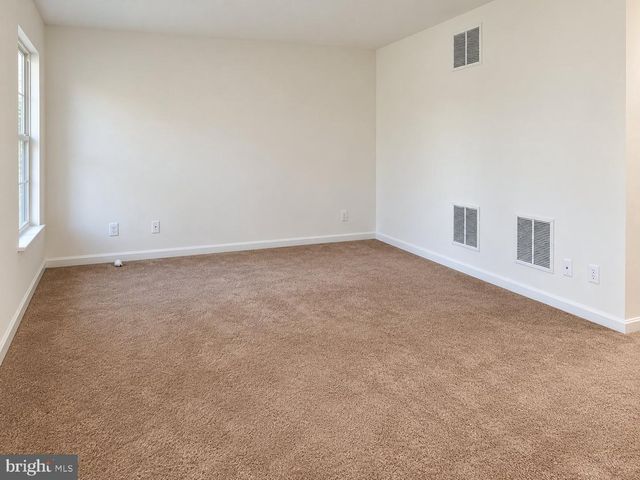 22 WEATHERLY RD, Delran Twp, NJ 08075
