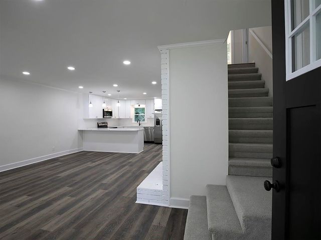 2883 Country Lane NW, Kennesaw, GA 30152