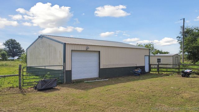 21080 Watts Road, Okmulgee, OK 74445