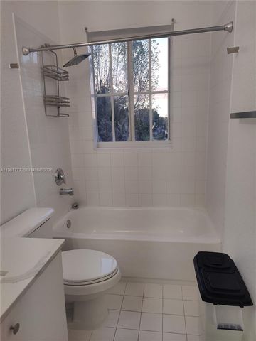 3928 SW 52nd Ave F6, Pembroke Park, FL 33023