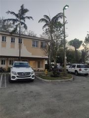 3928 SW 52nd Ave F6, Pembroke Park, FL 33023