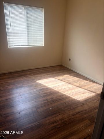 1029 W LAGUNA Drive, Tempe, AZ 85282