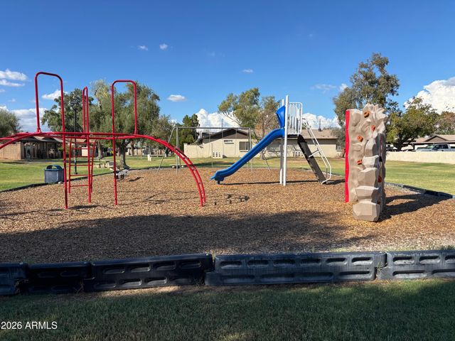 1029 W LAGUNA Drive, Tempe, AZ 85282