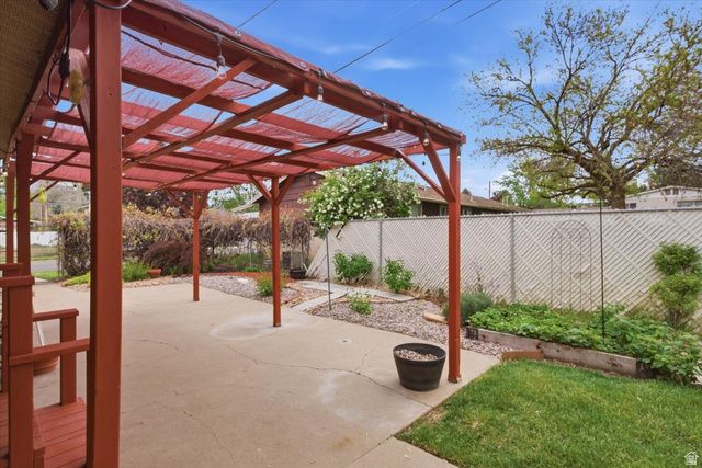211 W 5250 S, Washington Terrace, UT 84405