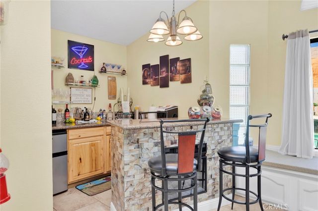13380 Hidden Valley Rd, Victorville, CA 92395