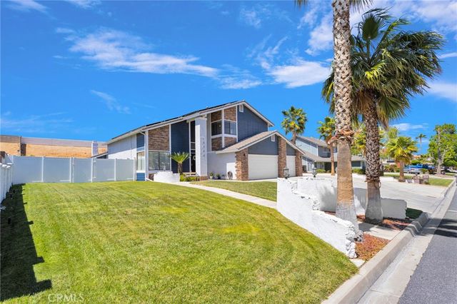 13380 Hidden Valley Rd, Victorville, CA 92395